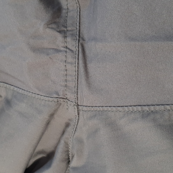Old Navy On Classic Rise Gray Capris Pants Size 10 - Picture 11 of 16